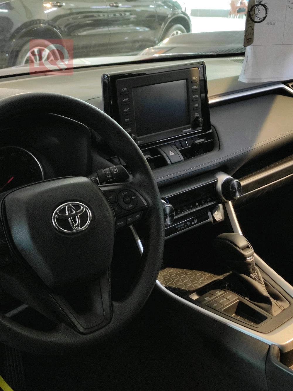 تۆیۆتا ڕاڤ 4